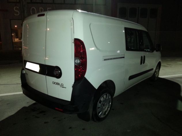 Fiat Doblo 1.4 T-Jet Nat.Pow. Maxi Lamierato SX - Foto 5