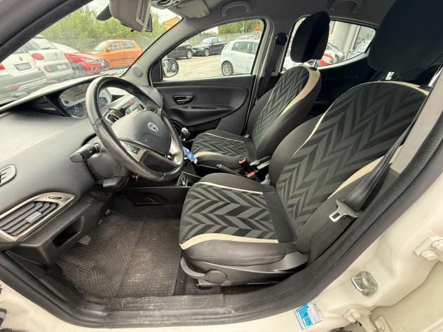 Lancia Ypsilon 0.9 TwinAir 85 CV 5 porte Metano Ecochic Gold - Foto 10