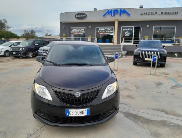 N2 LANCIA YPSILON 1.0 HYBRID S&S ORO - Foto 2