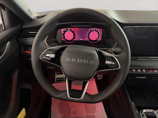 Škoda Octavia 2.0 TDI 110KW SPORTLINE DSG - Foto 9