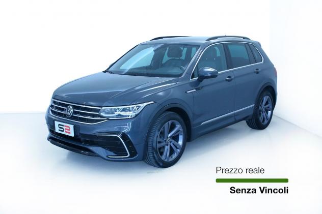 Volkswagen Tiguan 2.0 TDI SCR 150 cv R-Line DSG / ACC - Drive Assistence Pack - Cerchi 19" - Park Assist - Fari LED Performance - Videocamera per retr