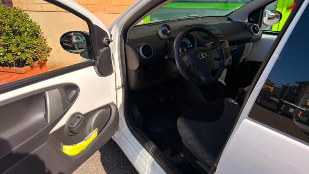 Toyota Aygo 1.0 12V VVT-i 5 porte Lounge Connect MMT - Foto 7
