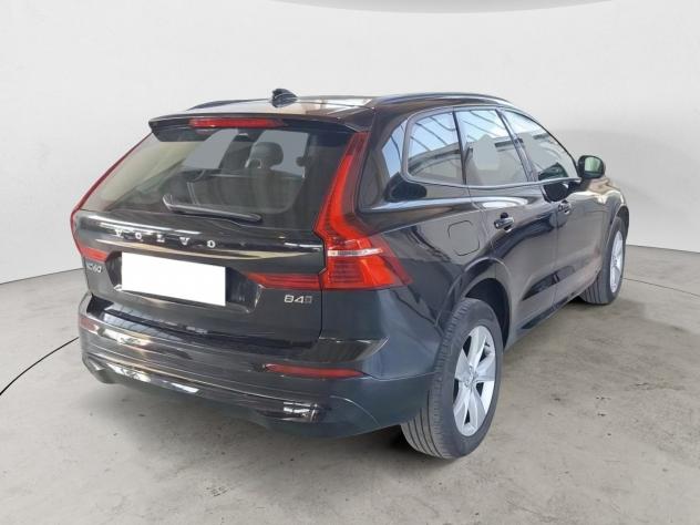 Volvo XC60 B4 D AWD automatico Momentum - Foto 3
