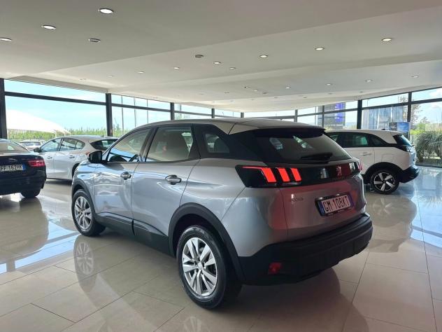 PEUGEOT 3008 1.5 BlueHDi EAT8 ALLURE 130cv - Foto 2