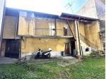 PORZIONE DI CASA DA RISTRUTURARE A LECCO Maggianico