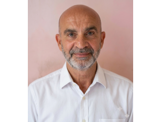 Massaggi - benessere Milano - mario, massaggiatore e terapeuta di medicina naturale, al tuo domicilio Tel:3385996069