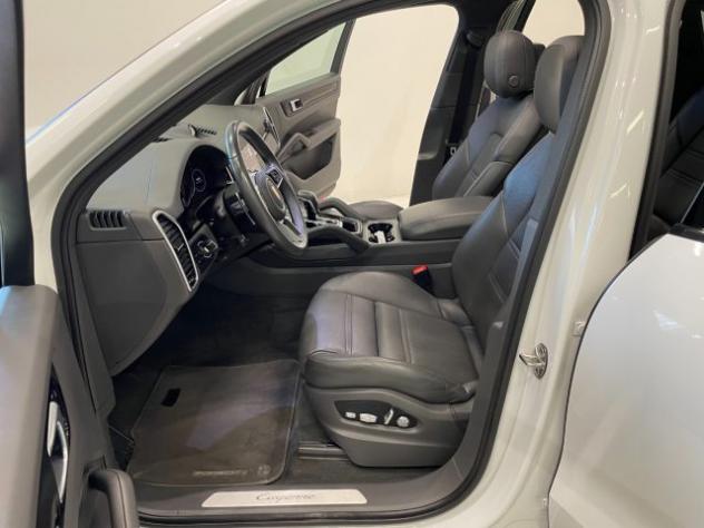 PORSCHE Cayenne 3.0 V6 E-Hybrid * PELLE * TETTO * * 462CV * rif. 23780733 - Foto 8