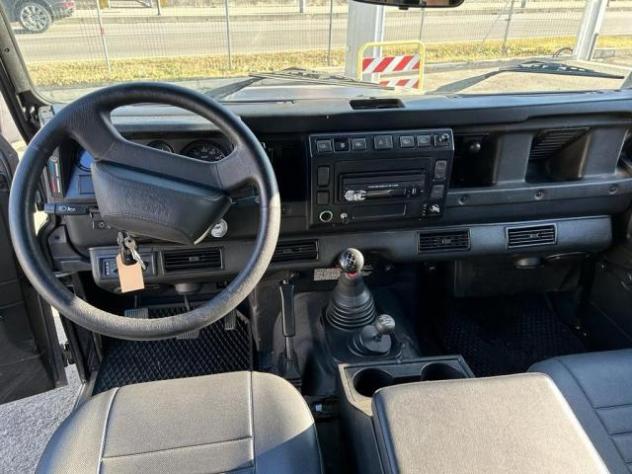 LAND ROVER - Defender - 110 2.5 Td5 S.W. SE - Foto 10