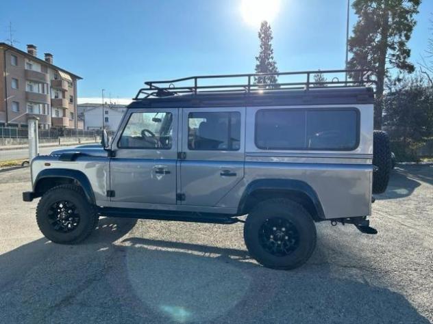 LAND ROVER - Defender - 110 2.5 Td5 S.W. SE - Foto 4