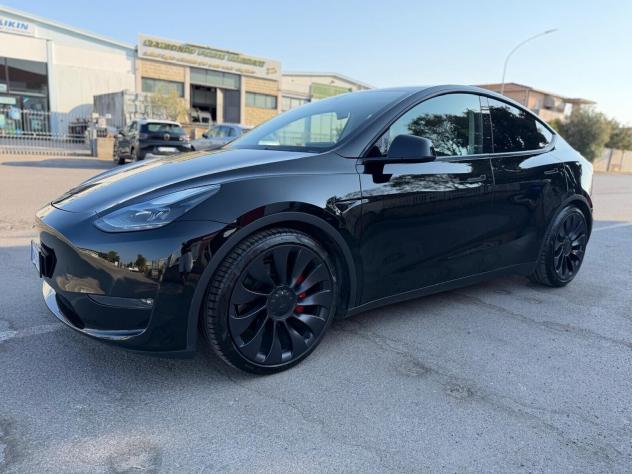 Tesla Model Y AWD Performance - Foto 3