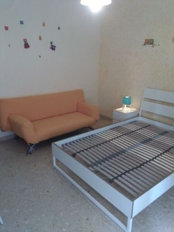 Affittasi camera singola in trivani da condividere solo con una ragazza lavoratr - Foto 2