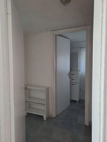 ZAGAROLO BILOCALE ARREDATO CON PICCOLO GIARDINO PRIVATO E POSTO AUTO. - Foto 6
