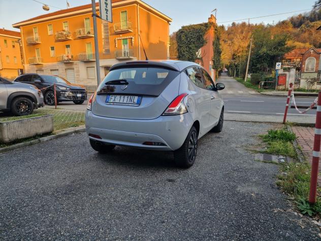 Lancia Ypsilon 1.2 70CV "64.100 km" Bluetooth, Sensori posteriori - Foto 4