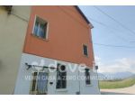 Casa indipendente di 200 m² con 3 locali e posto auto in vendita a Schio [r &hellip;