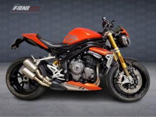 TRIUMPH Speed Triple 1200 Speed Triple 1200 RS rif. 24101946