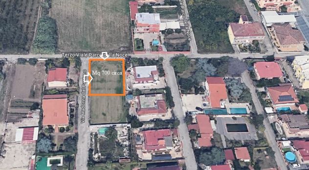 Varcaturo (Na) Parco Noce 3 Traversa lotto di terreno mq 700.