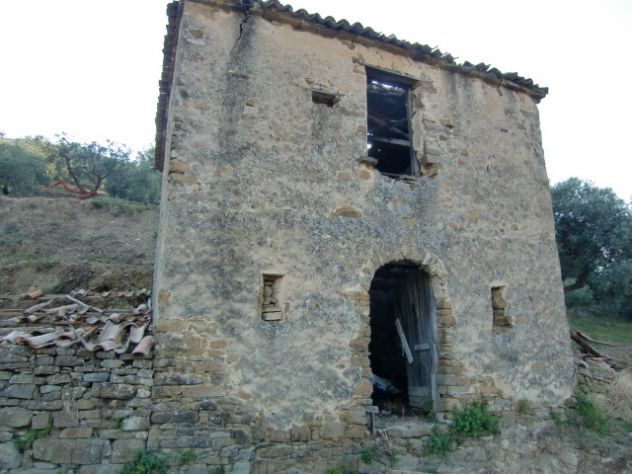 MONTECORICE CASOLARE PIÙ TERRENO