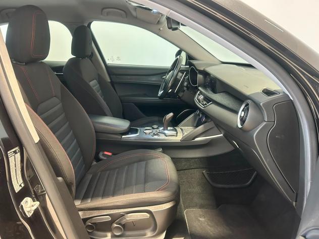Alfa Romeo Stelvio 2.2 Turbodiesel 190 CV AT8 Q4 Business - Foto 3