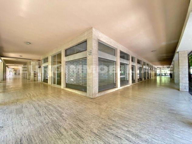 Locale commerciale in affitto a Brescia - Foto 2