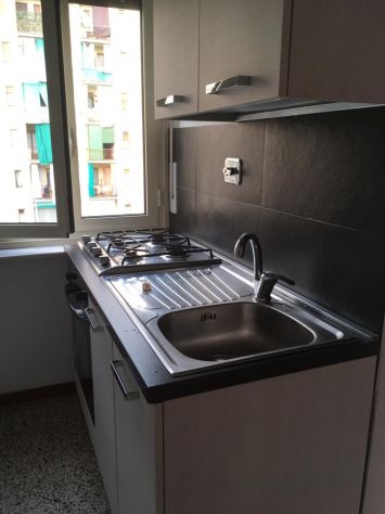CERCASI 1 STUDENTESSA per l’affitto di 1 camera singola in zona Lingotto - Foto 4