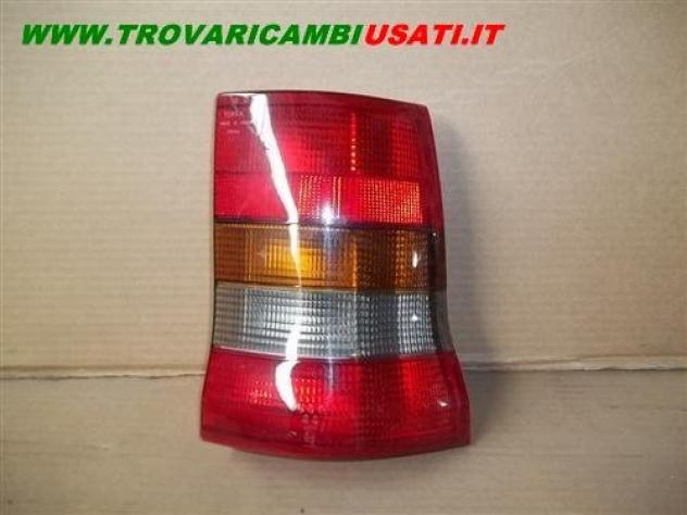 FANALE POST.D. FUME OPEL ASTRA 96 SW FUME  Parti elettriche  Fanaleria  Fanali  Fanale post. sx. OPEL - ASTRA E - 01-11-1991 - 01-02-1998