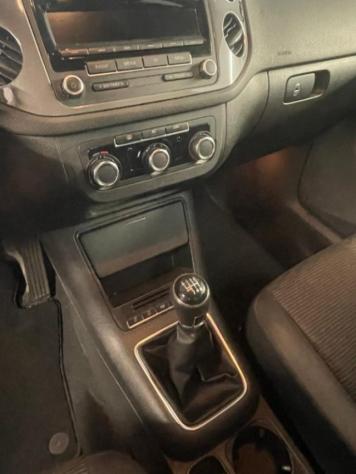 VOLKSWAGEN Tiguan 1.4 TSI 122 CV Trend & Fun BlueMotion Technology rif. 23930745 - Foto 4