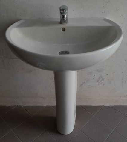 Lavandino Pozzi Ginori completo di tutto