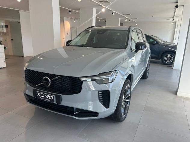 Volvo XC 90 T8 AWD automatico 7 posti PLUS DARK