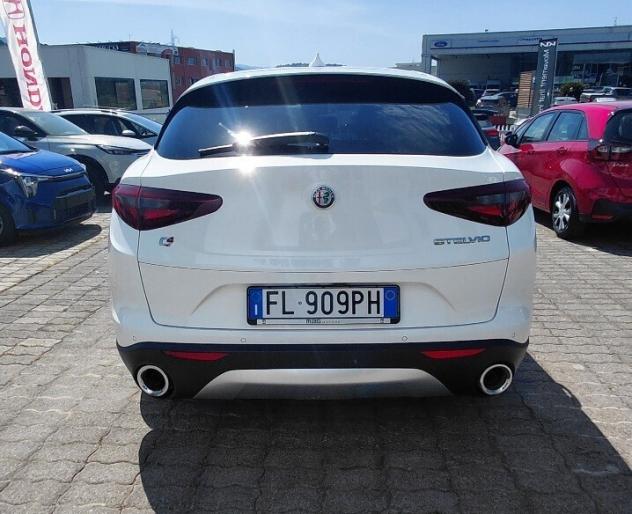 Alfa Romeo Stelvio 2.2 Turbodiesel 210 CV AT8 Q4 Executive - Foto 6