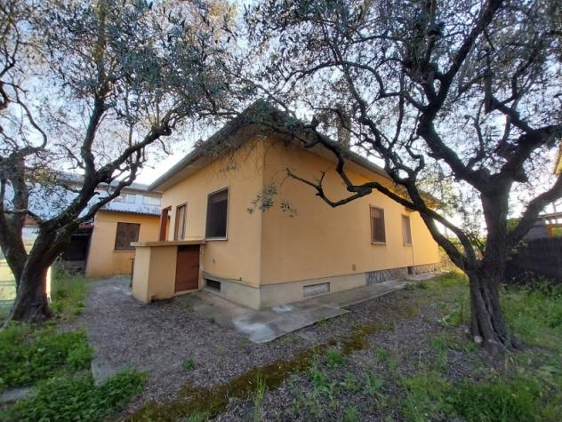 Capezzano Pianore-Casa indipendente con giardino - Foto 4