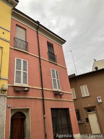 Casa Indipendente 6 locali - Rif. 8616