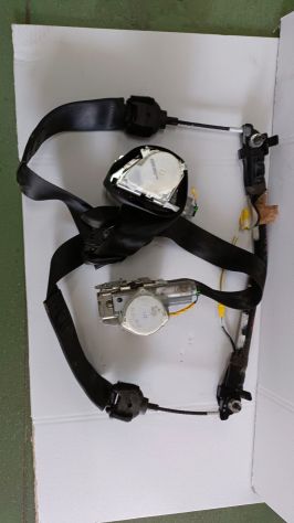 Cinture  anteriore dx e sx  fiat 500L 2018 con pretensionatore 34091856 34091857