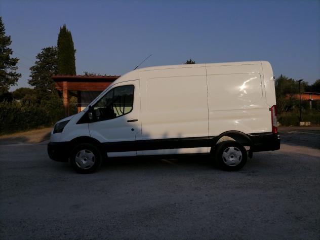Ford Transit 350 fwd 2.0 ecoblue 130cv trend L2H2 - Foto 3