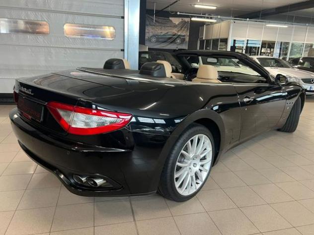 MASERATI GranCabrio 4.7 440CV TAGLIANDI UFFICIALI ! 2 PROPRIETARI ! rif. 24102039 - Foto 3