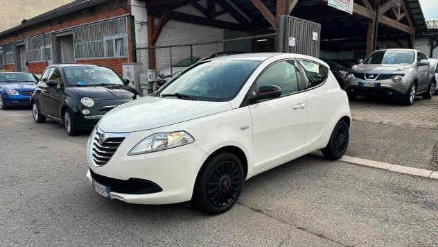Lancia Ypsilon 1.2 69 CV 5 porte Platinum