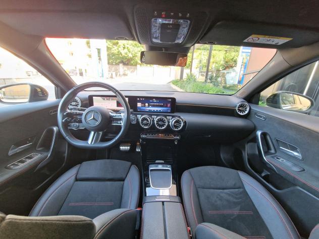 Mercedes-Benz Classe A A180d Premium Plus AMG Aut. - Foto 8