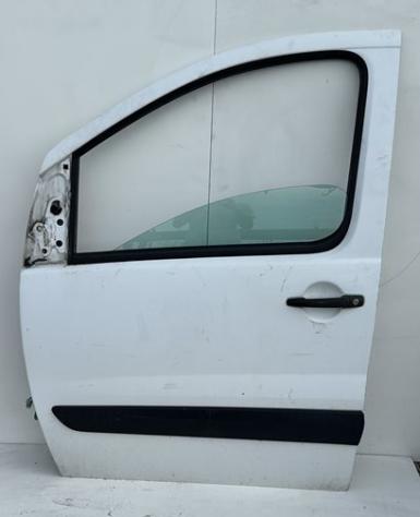 PORTA ANT.S. BIANCA C/ALZ. E SERR. 999-U1307467 Carrozzeria  Lamierati esterni  Porte  Porta ant. sx. FIAT - SCUDO - 01-01-2007 - 01-12-2016