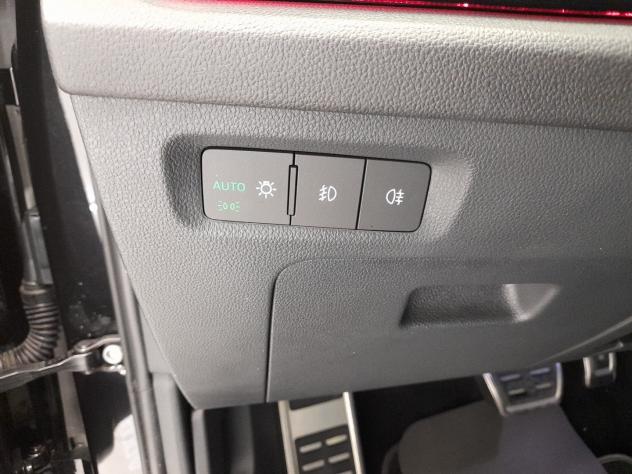 Škoda Octavia 2.0 TDI EVO 110KW SPORTLINE DSG 4WD - Foto 10