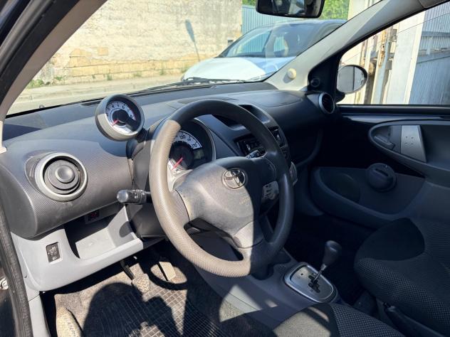 TOYOTA AYGO 1.0 68CV CAMBIO AUTOMATICO 2010 - Foto 7