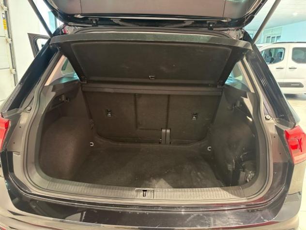 VOLKSWAGEN Tiguan 1.5 TSI Urban ACT BlueMotion Technology rif. 23738943 - Foto 9