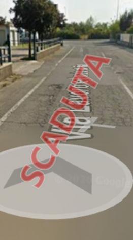 Immobile in asta di 150 m², box auto in vendita a Coccaglio