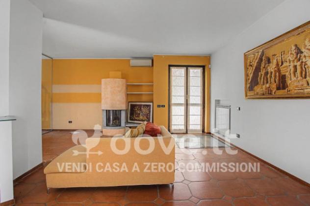 Appartamento di 162 m² con 4 locali e box auto in vendita a Gavirate - Foto 3
