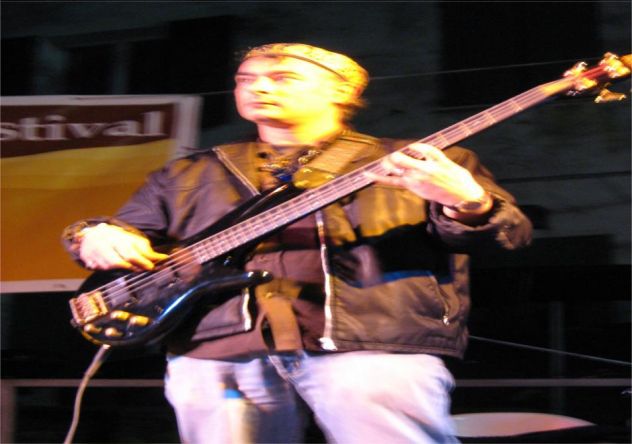 Lezioni di basso e chitarra