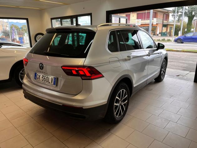 Volkswagen Tiguan 2.0 TDI 150 CV SCR DSG Life - Foto 5