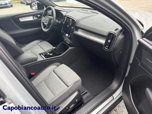 VOLVO XC40 B3 automatico Plus Dark KM0 rif. 23211339 - Foto 10