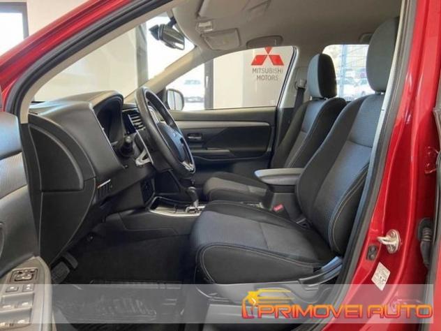 MITSUBISHI Outlander 2.2 DI-D 4WD AT rif. 19159349 - Foto 2