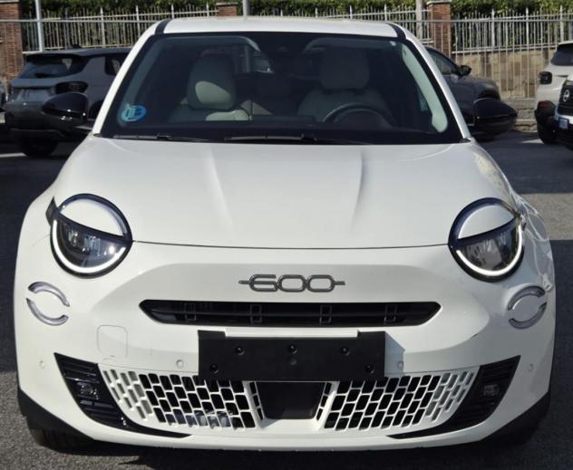 FIAT 600 Automatica Hybrid MHEV La Prima - 2025 - Foto 2