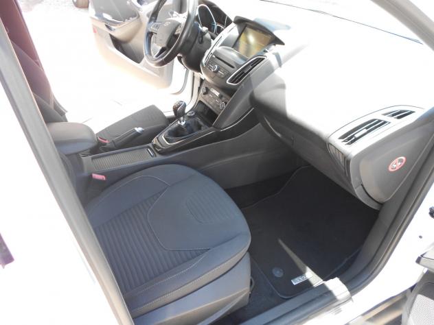 Ford Focus 1.5 TDCi 120 CV Start&Stop SW Titanium - Foto 9