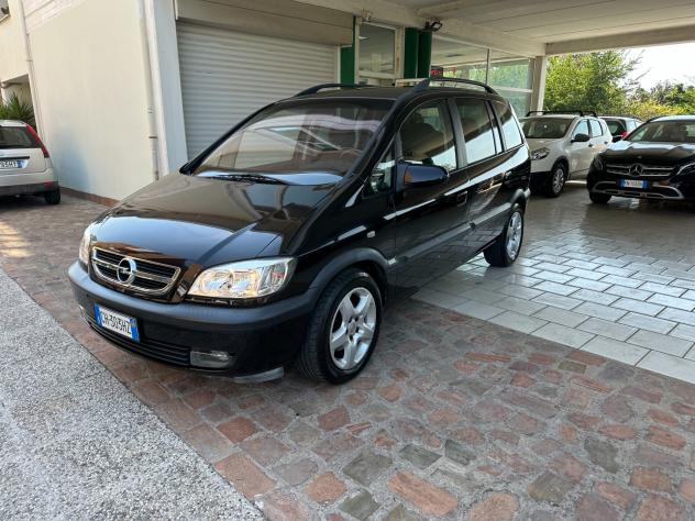 Opel Zafira 2.0 DTI 7 POSTI (12 RATE)