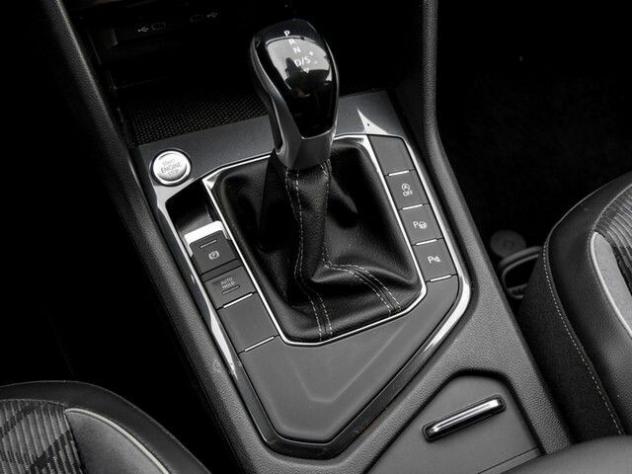 Volkswagen Tiguan 2.0 TDI R-LINE DSG NAVI BLACKSTYLE - Foto 10